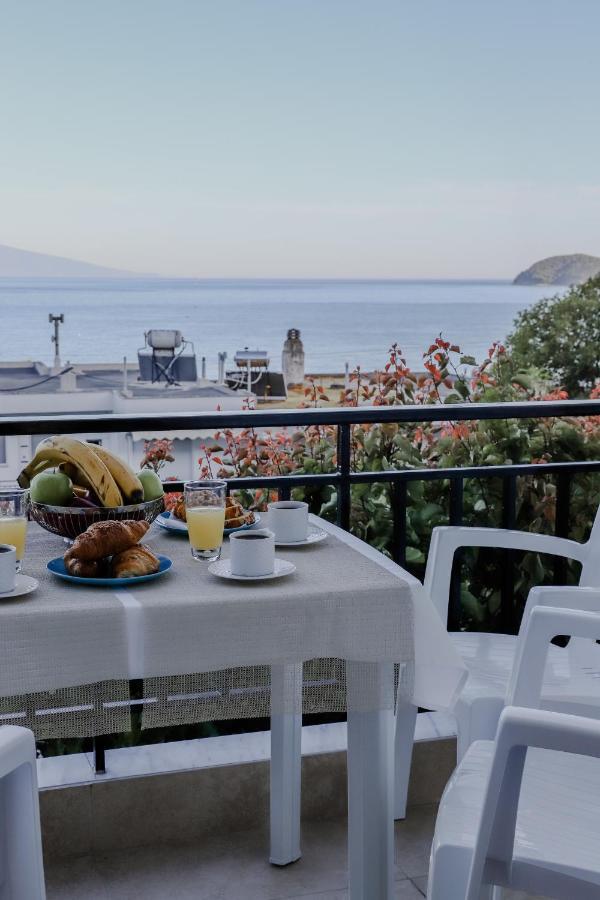 Sunrise Apartment PalaiónTsiflíkion Εξωτερικό φωτογραφία