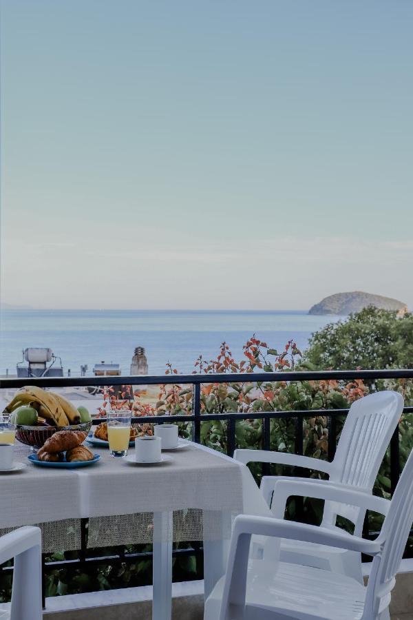 Sunrise Apartment PalaiónTsiflíkion Εξωτερικό φωτογραφία